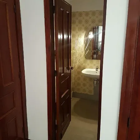 Privada En Casa Compartida Проживание в семье *