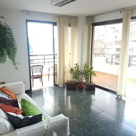 Privada En Casa Compartida *